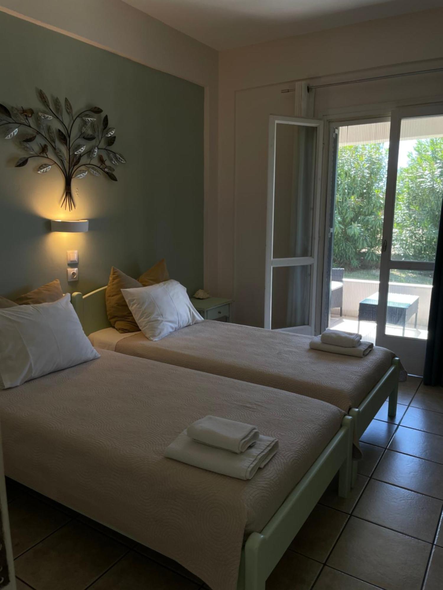 Appartement Sirios à Akharavi Extérieur photo
