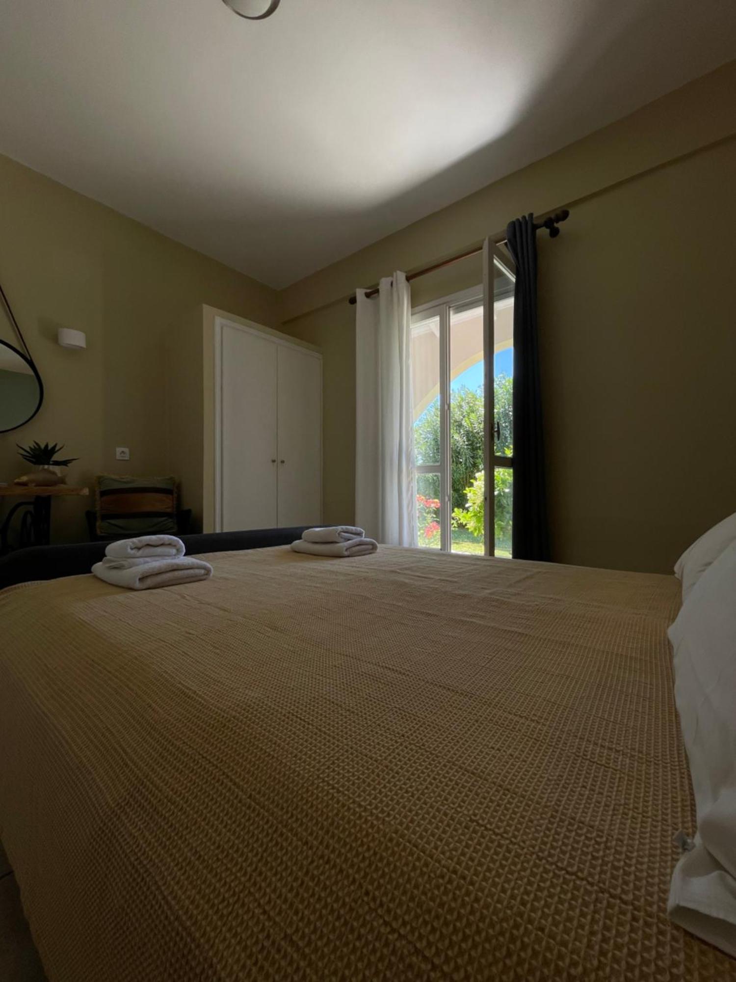 Appartement Sirios à Akharavi Extérieur photo