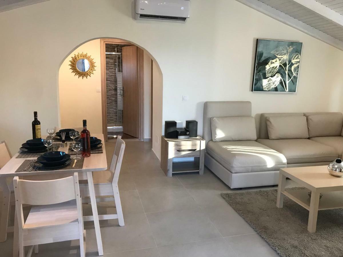 Appartement Sirios à Akharavi Extérieur photo